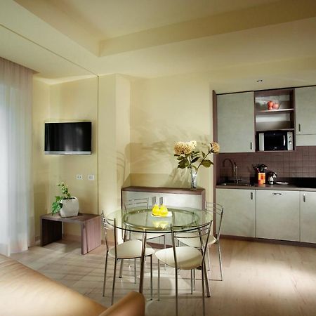 Residence Elisabetta Cesenatico Eksteriør billede